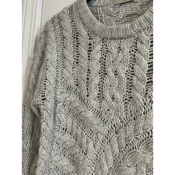 TOWNSEN Gray Cable Knit Asymmetrical Sweater Wool Blend Soft Preppy - Sz Small - Picture 2 of 5